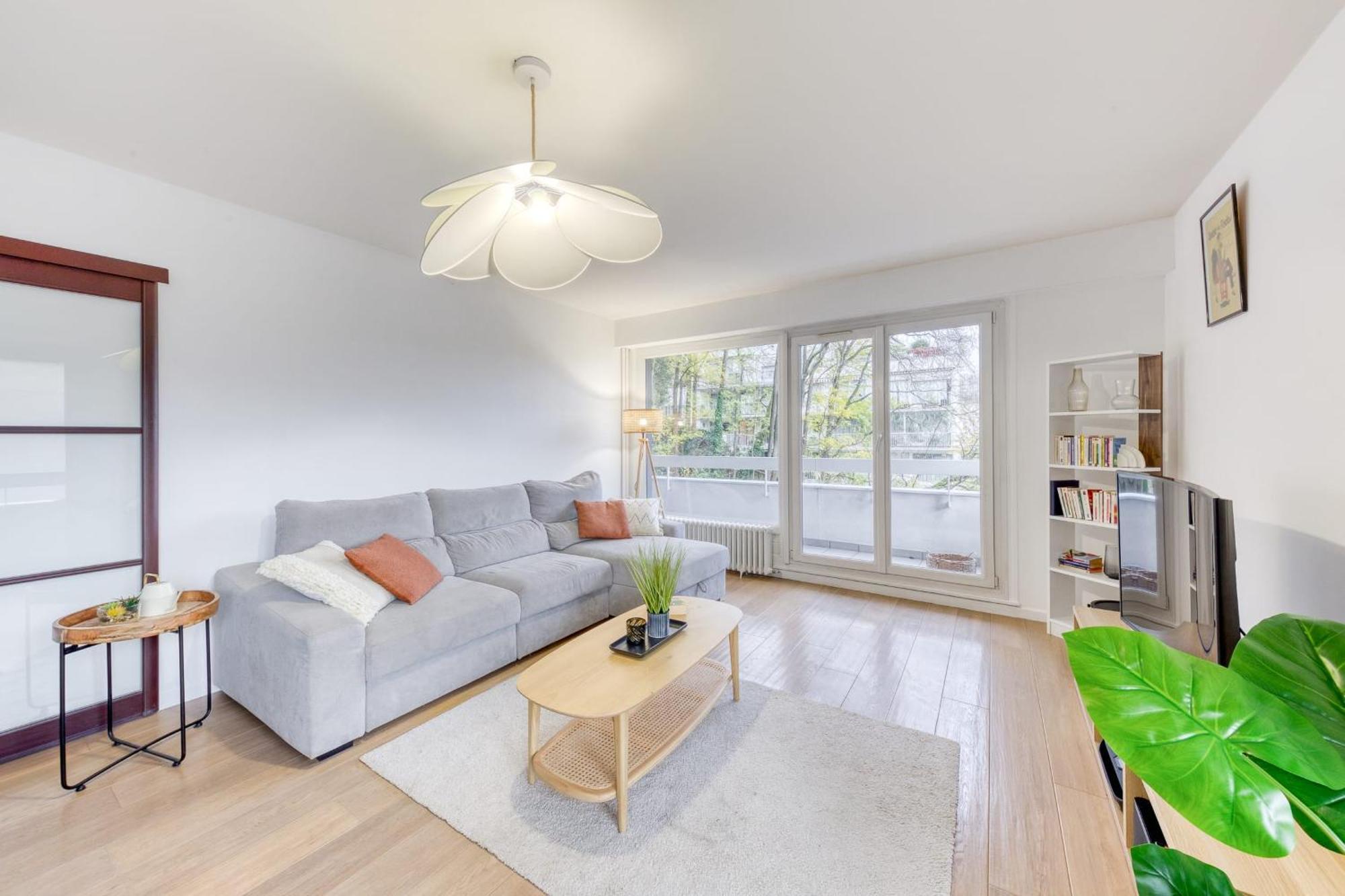 Grand Appartement Spacieux - Proche Paris Sevr Dış mekan fotoğraf