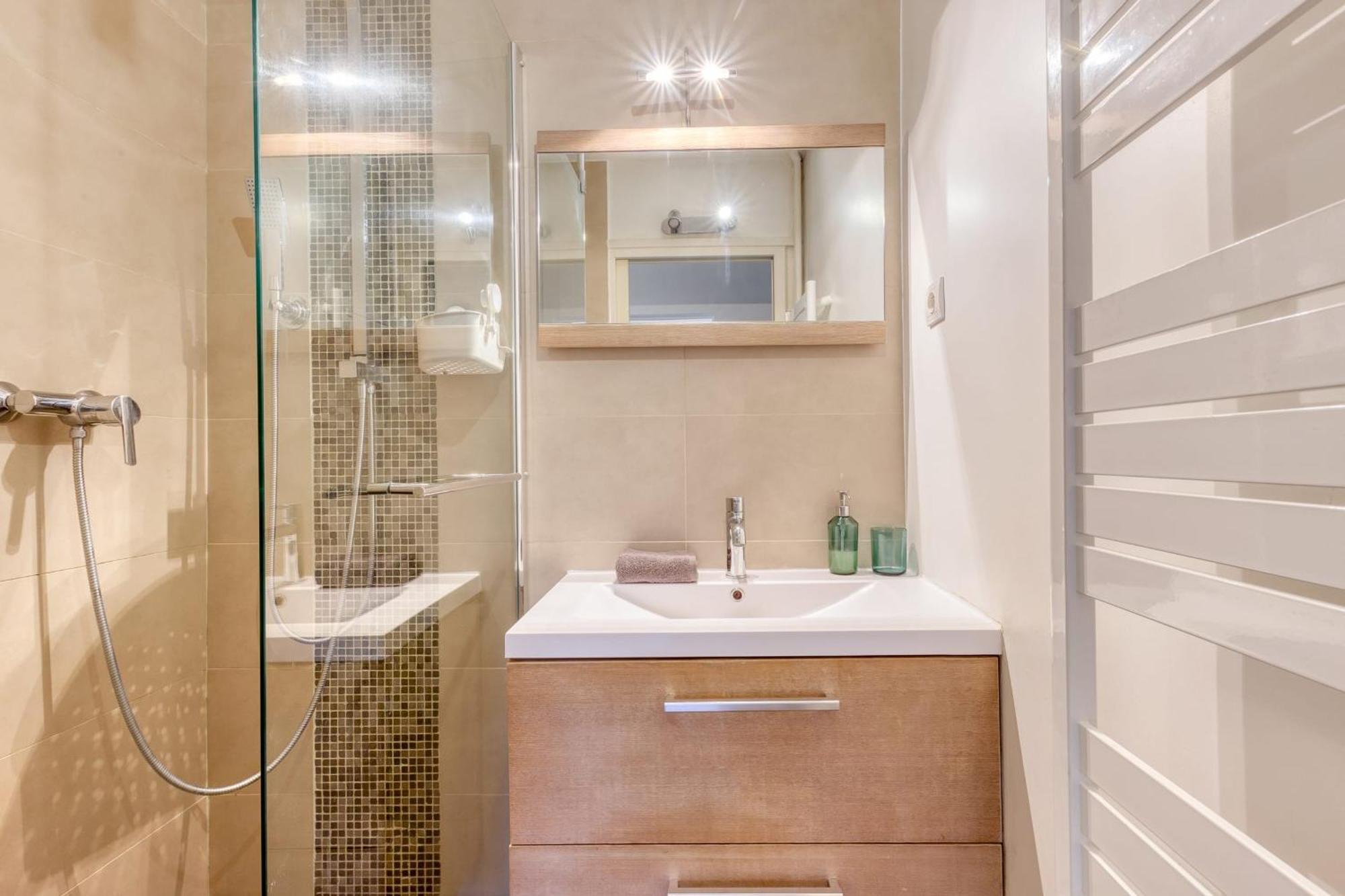 Grand Appartement Spacieux - Proche Paris Sevr Dış mekan fotoğraf