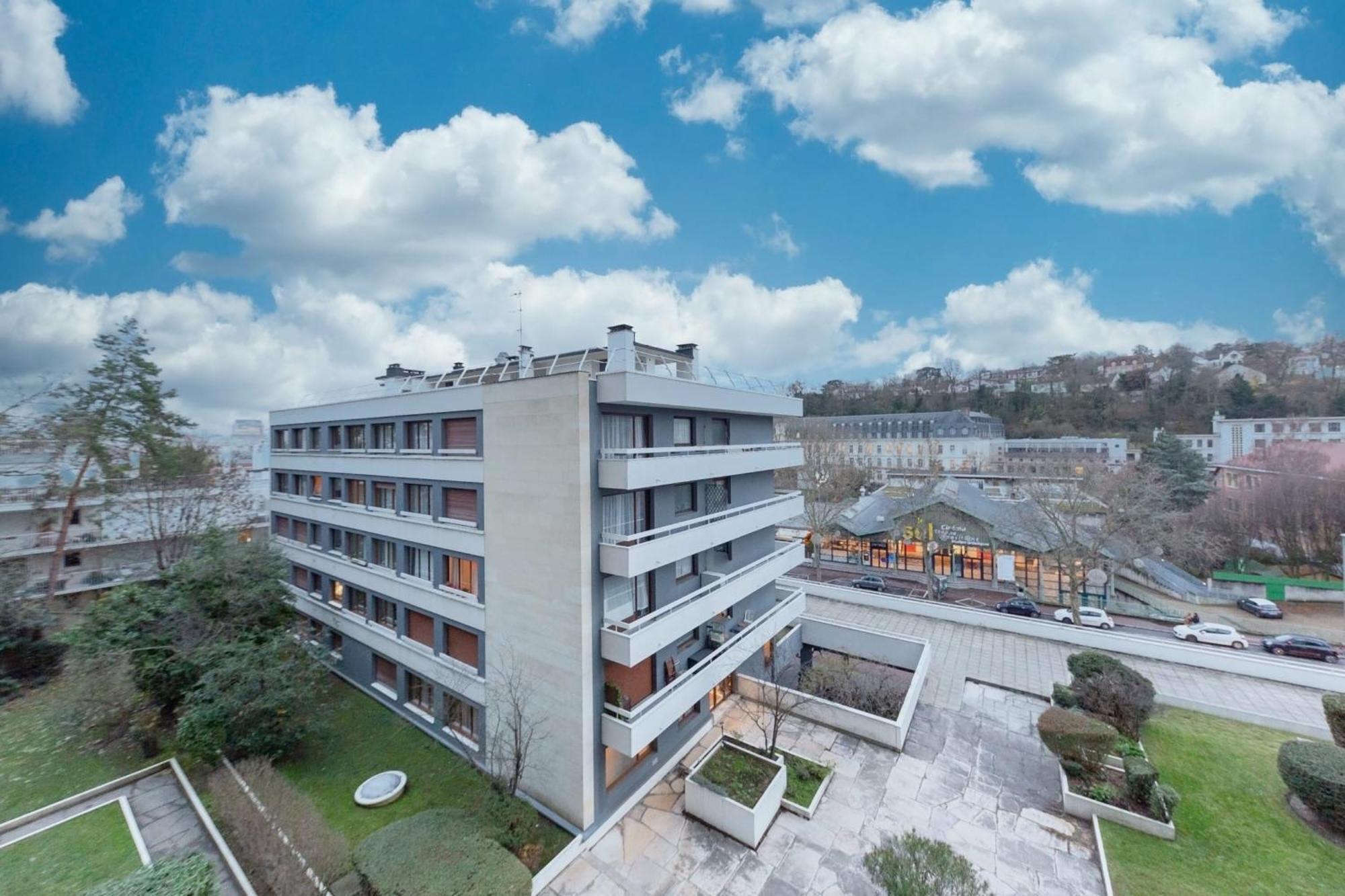 Grand Appartement Spacieux - Proche Paris Sevr Dış mekan fotoğraf