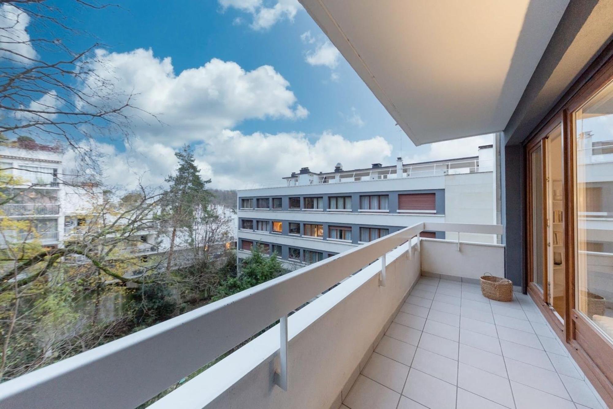 Grand Appartement Spacieux - Proche Paris Sevr Dış mekan fotoğraf